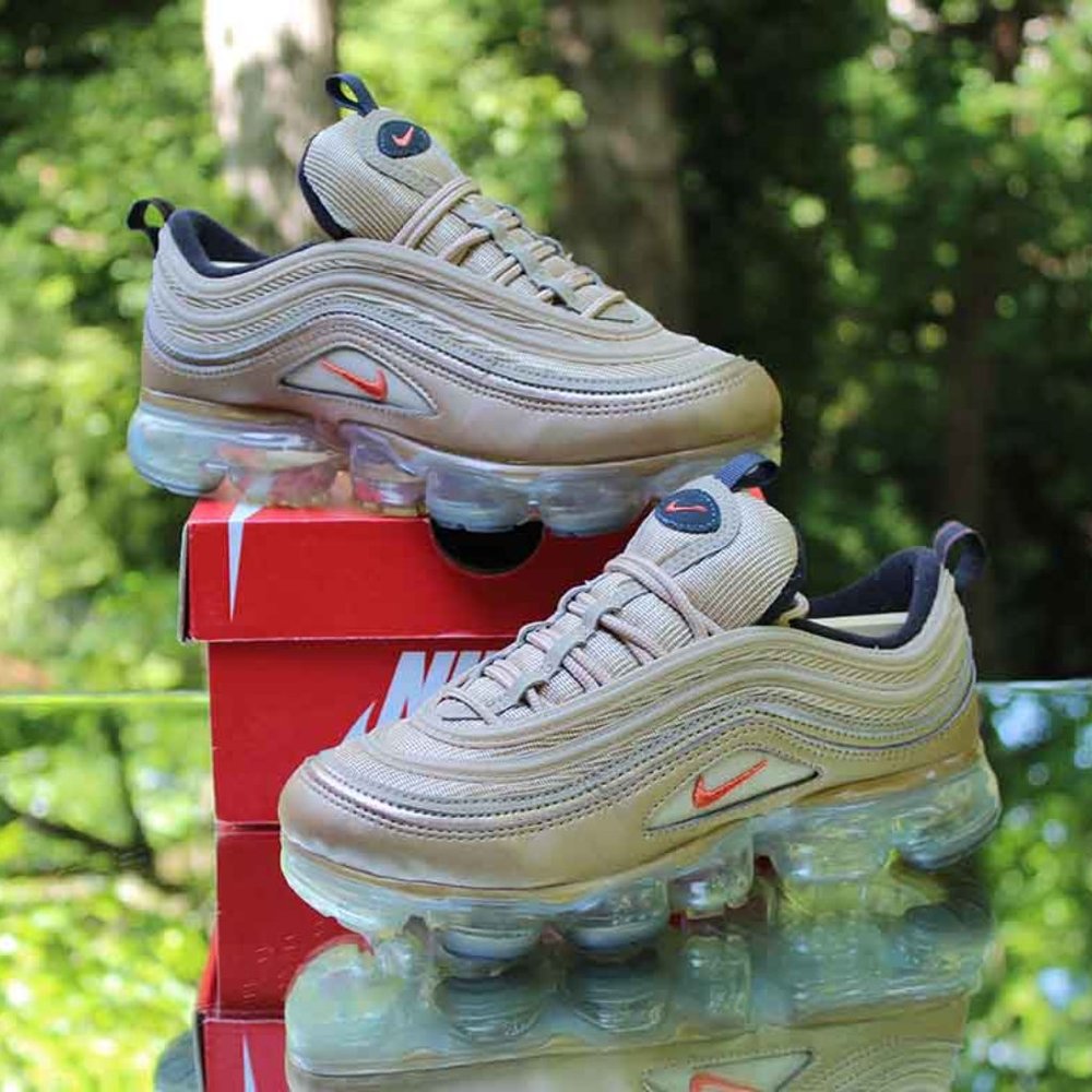Nike Air VaporMax 97 Women’s Size 7
